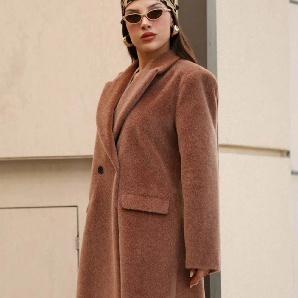 Old Money Coat - Picture 3 of 12